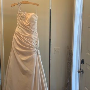 Light Pink Wedding gown...Gorgeous!